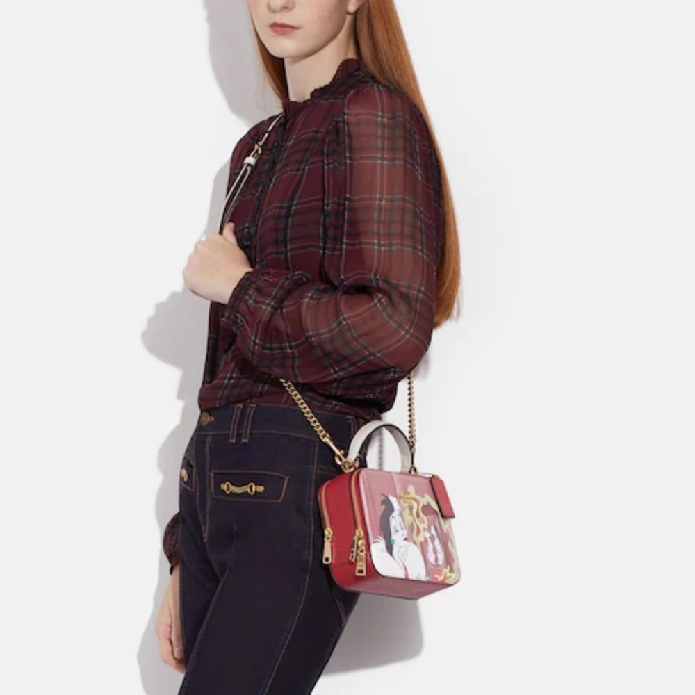 COACH Disney X Coach Box Crossbody With Cruella Motif COLOR
Gold/Red App… - Picture 5 of 10